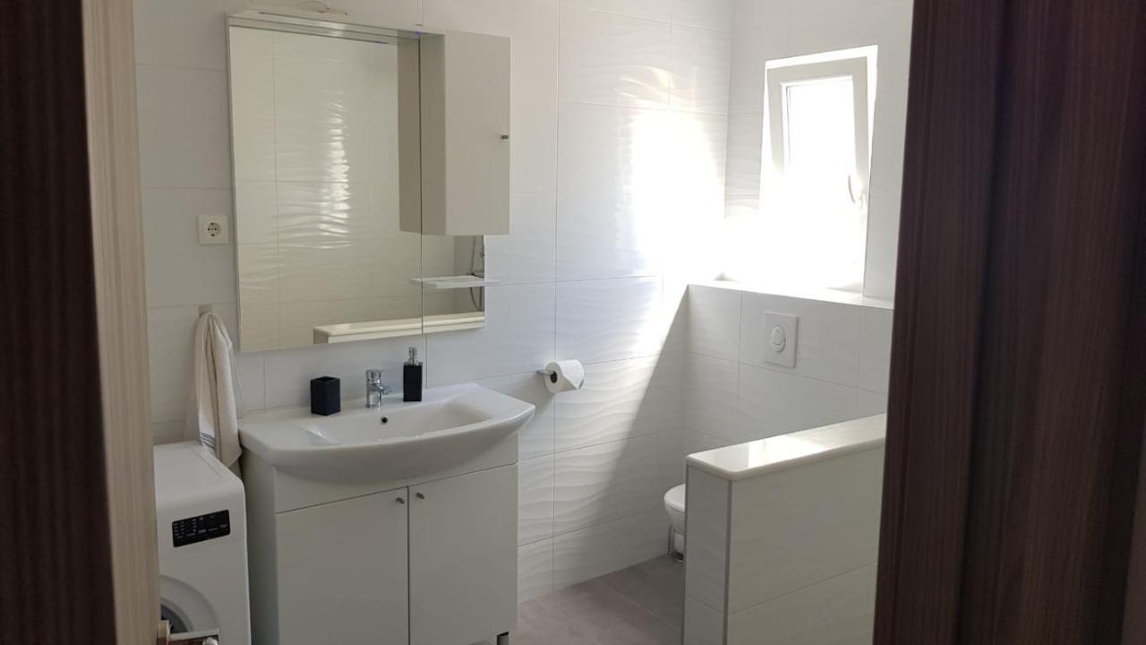 Apartman Luma Baška Voda Exterior foto